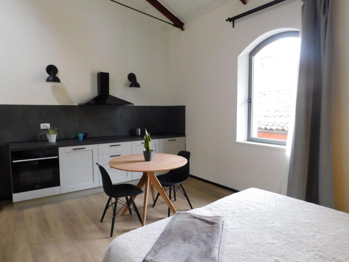 Piumaviola Beds & Apartments Parma Zewnętrze zdjęcie