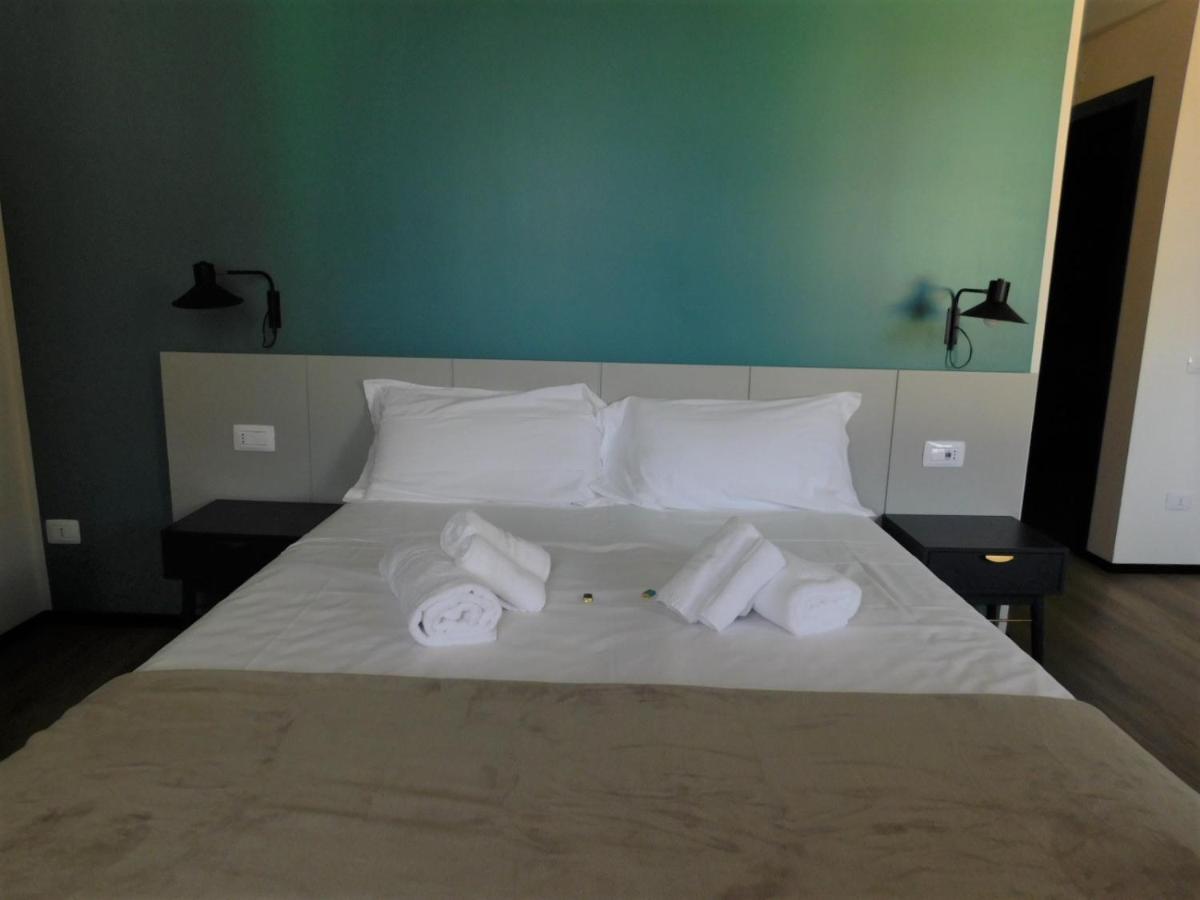 Piumaviola Beds & Apartments Parma Zewnętrze zdjęcie